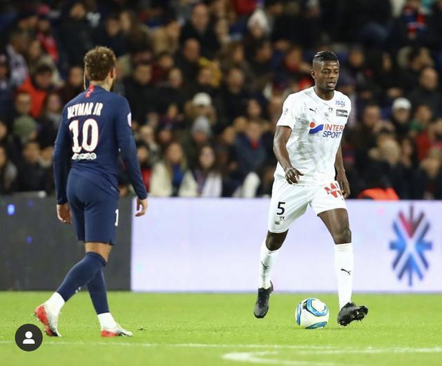 沙托鲁客场失利，战绩迅速下滑至降级区的简单介绍