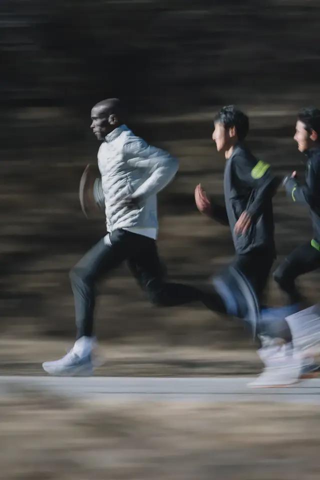 震撼！基普乔格在田径赛场终止连败！