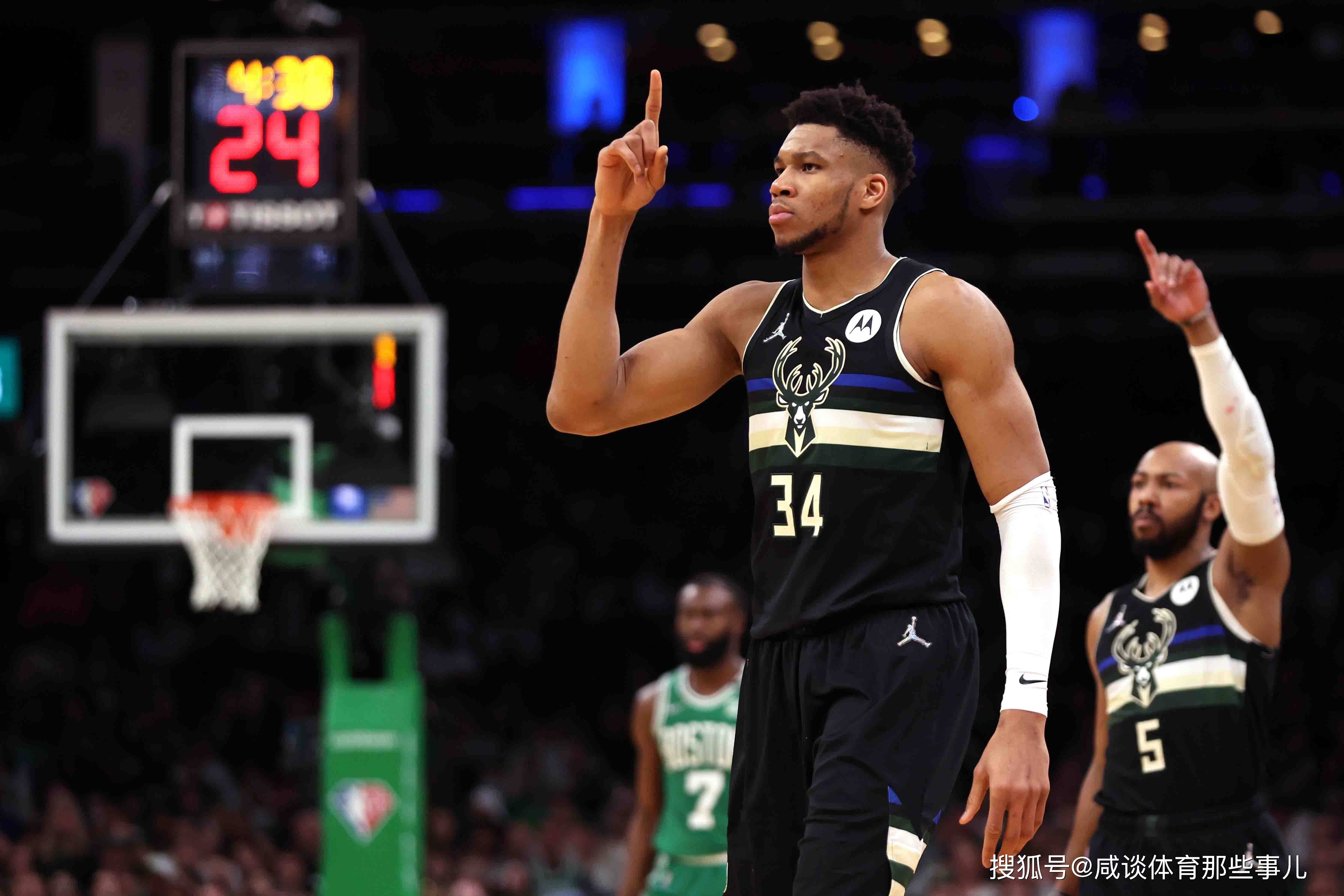 包含雄鹿复出首战,字母哥状态火爆,连续三场30+成为焦点!的词条 包含雄鹿复出首战,字母哥状态火爆,连续三场30+成为焦点!的词条