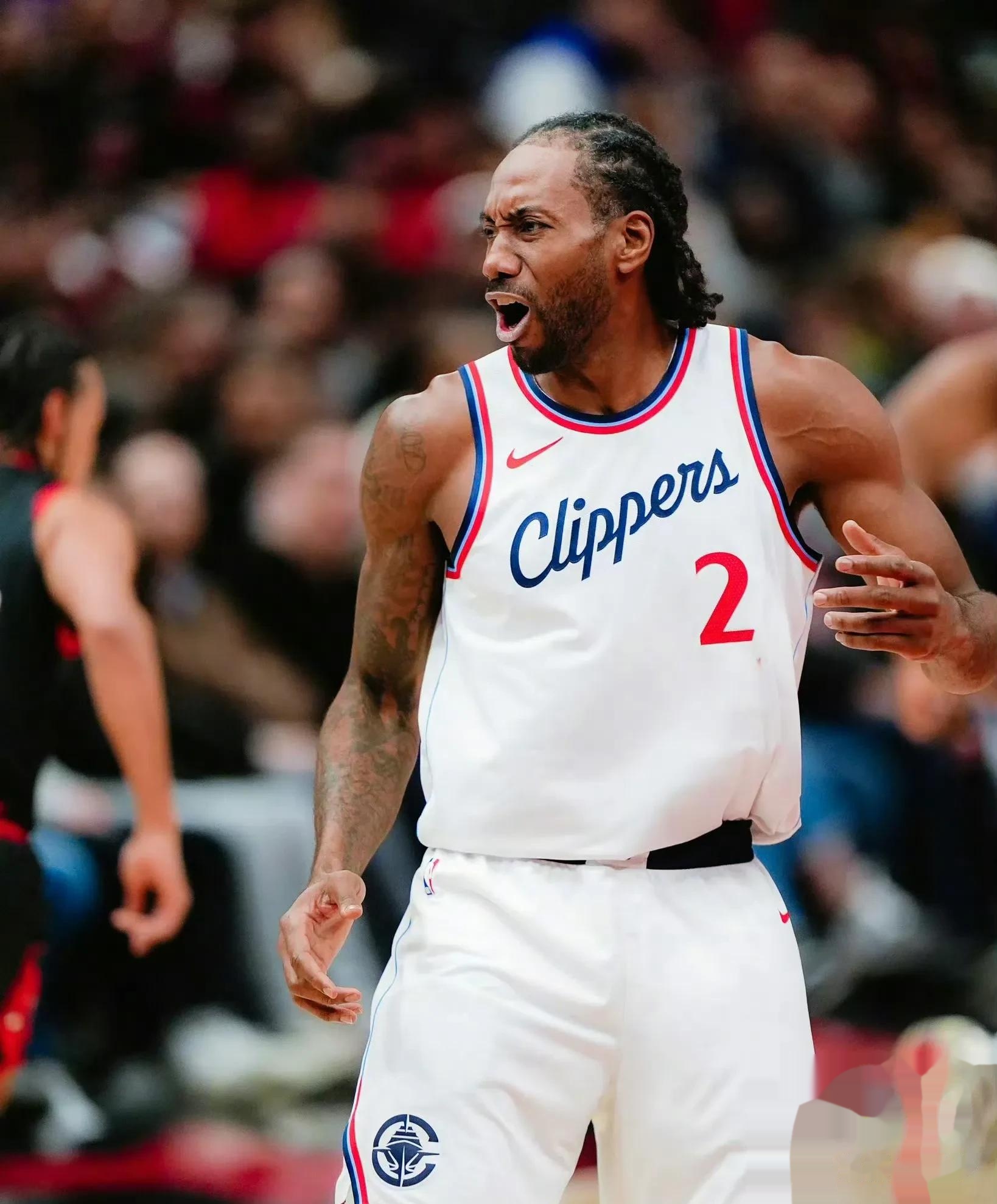 爵士绝杀时刻,引发争议点燃赛场,快船迎来胜利! 爵士绝杀时刻,引发争议点燃赛场,快船迎来胜利!